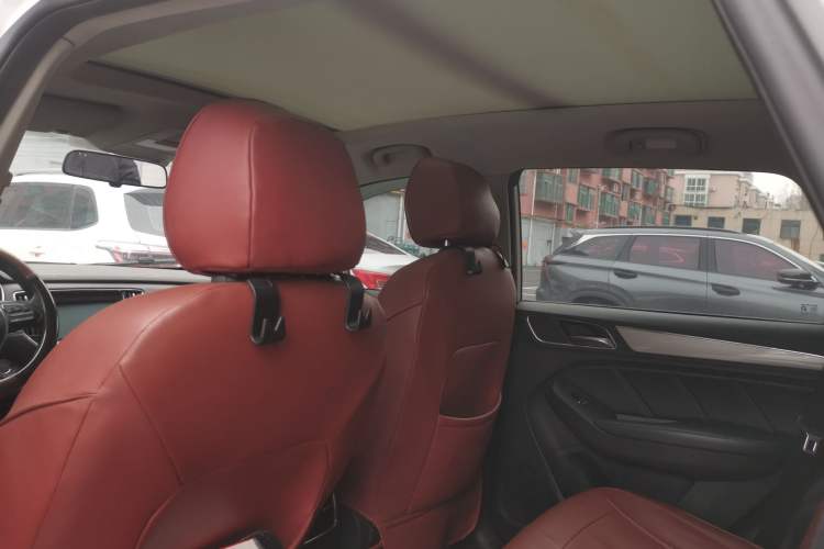 Used Roewe RX5 2016 20T Two-Wheel Drive Automatic Flagship Edition
