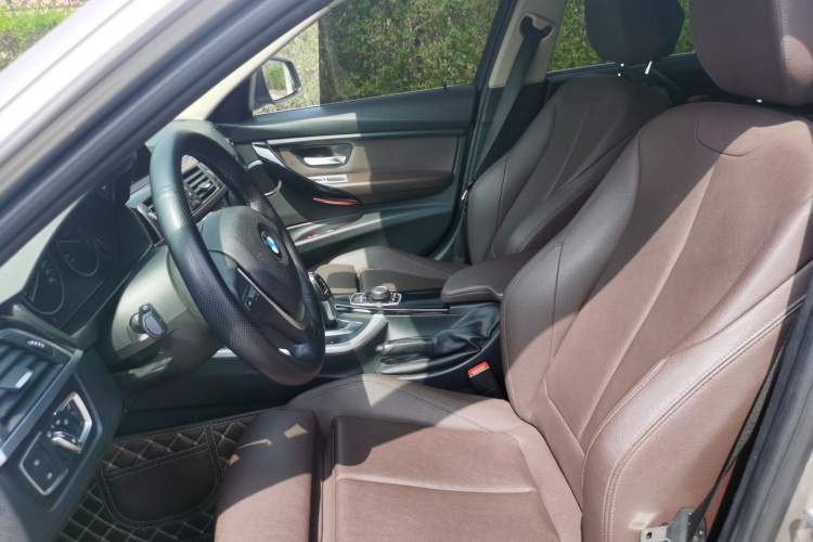 Used BMW 3 Series 2018 320Li Fashion Model Left Front Seat