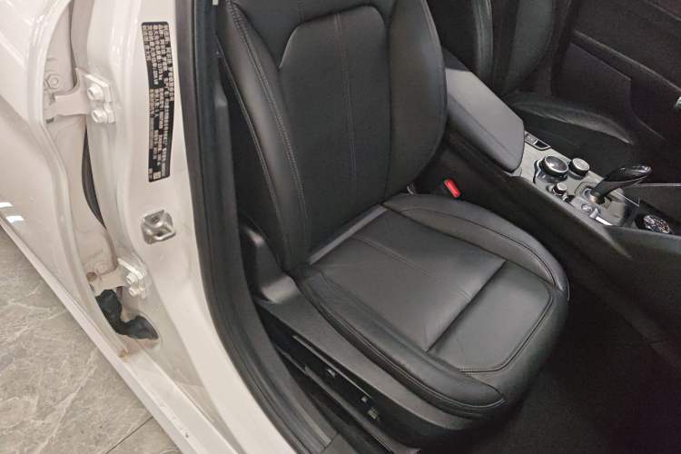 Used Alfa Romeo Giulia 2017 2.0T 280HP Luxury Edition