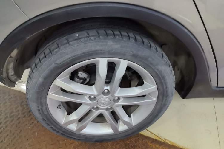 Used CHANGAN CS35 2015 1.6L Automatic Luxury Model China IV Standard
