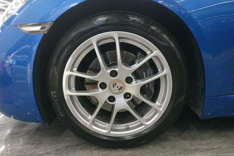 Used Porsche 718 2016 Cayman 2.0T
