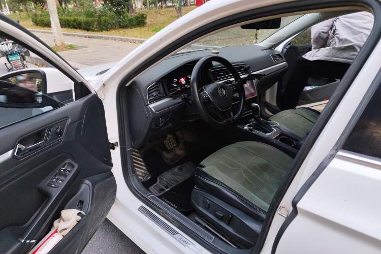 Used Volkswagen Lamando 2021 280TSI DSG Comfort Edition