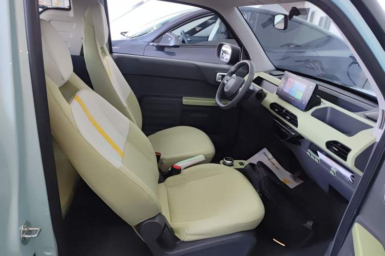 Used Geely Galaxy Panda 2024 Panda Mini 200km Endurance Bear