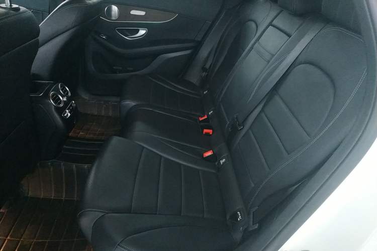 Used Mercedes-Benz GLC 2021 GLC 300 L 4MATIC Dynamic Model Left Rear Seat