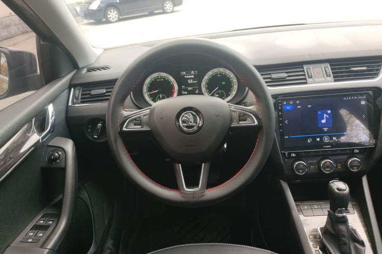Used Skoda Octavia 2018 TSI280 DSG Flagship Edition Steering Wheel