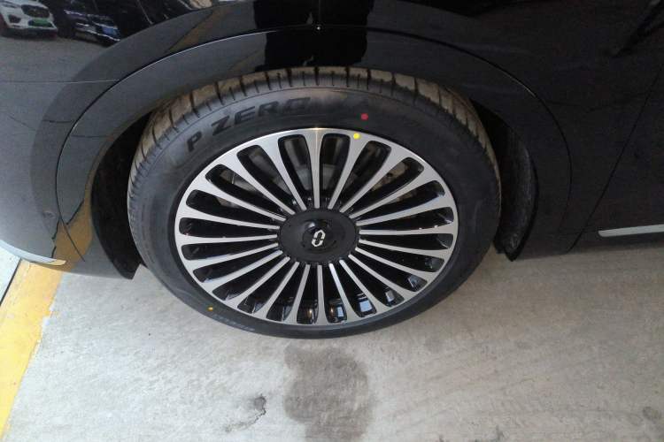 Used Hima AITO M9 2025 Extended-Range Ultra Version 52 kWh 6-Seater