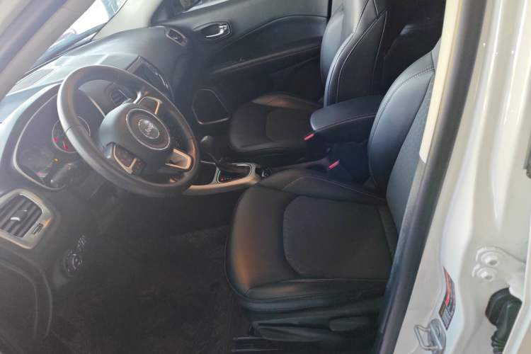 Used Jeep Compass 2017 200T Automatic Enjoyment Version Left Front Seat