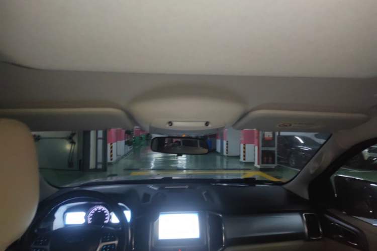 Used Ford Everest 2016 2.2T Diesel Manual 4x4 Luxury Edition
