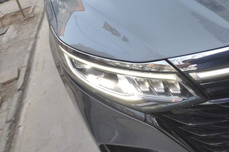 Used Roewe iMAX8 2021 400TGI Supreme Series Prestige Edition