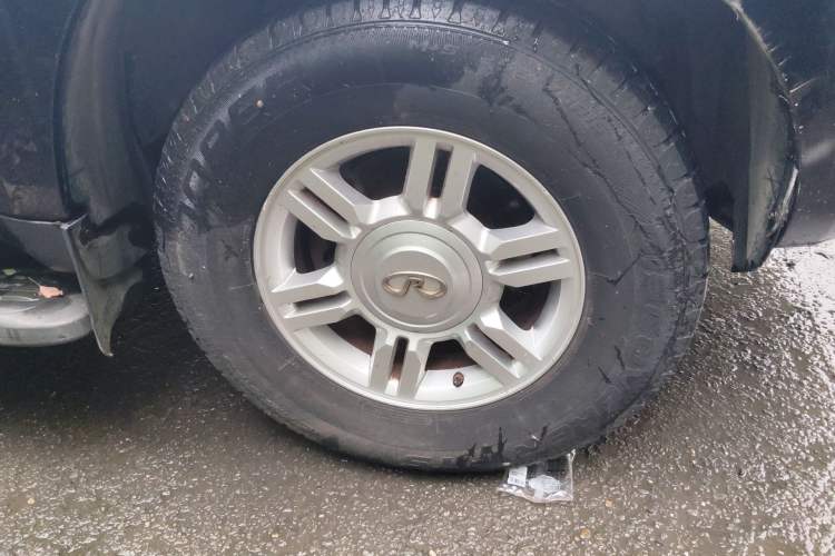 Used RELY X5 2011 2.0T Four-Wheel Drive Elite Version Right Front Wheel Hub