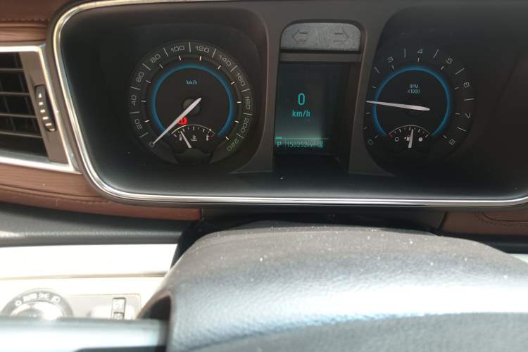 Used Buick GL8 2014 2.4L LT Luxury Business Executive Edition
