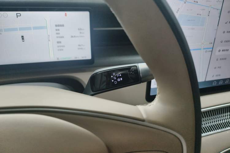 Used XPeng X9 2025 740 Ultra-Long Range Max Gear Lever