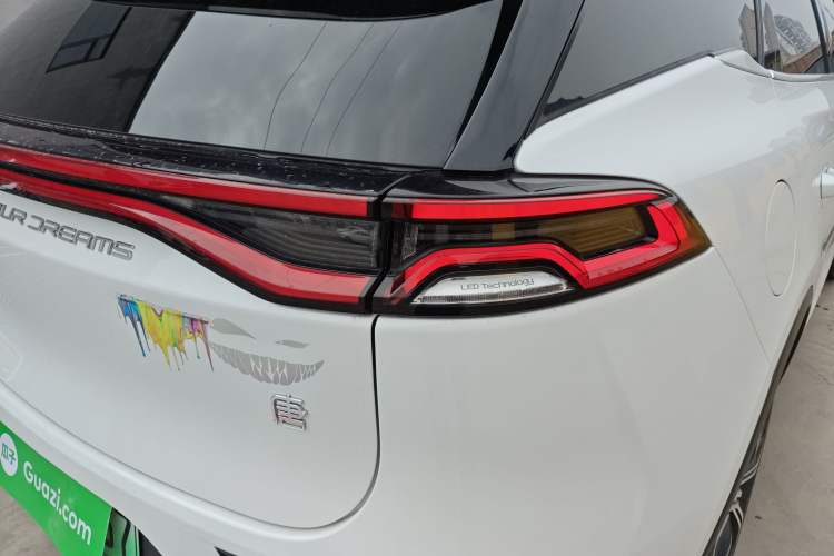 Used BYD Tang New Energy 2021 DM-i 112KM Prestige Model Right Rear Taillight