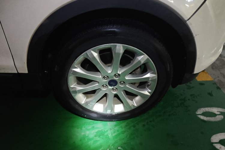 Used Ford Kuga 2013 1.6L GTDi 4x4 Elite Model
