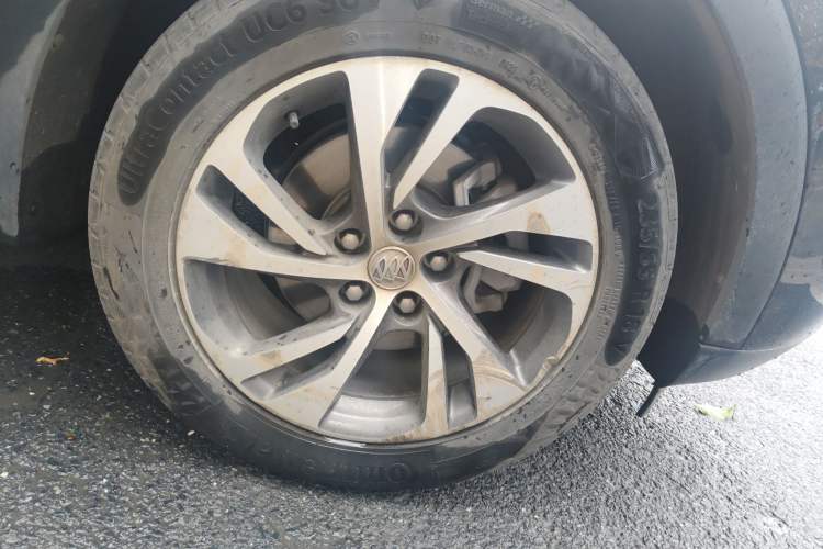 Used Buick Envision 2023 Encore S 552T Two-Wheel Drive Luxury Model