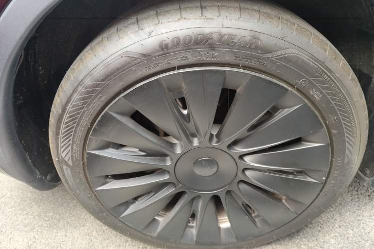 Used Tesla Model Y 2022 Revised Version Rear-Wheel Drive Right Rear Wheel Hub