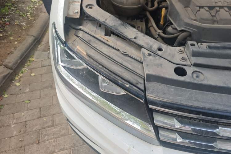 Used Volkswagen Tiguan L 2020 330TSI Automatic Two-Wheel Drive Smart Luxury Edition China VI Standard
