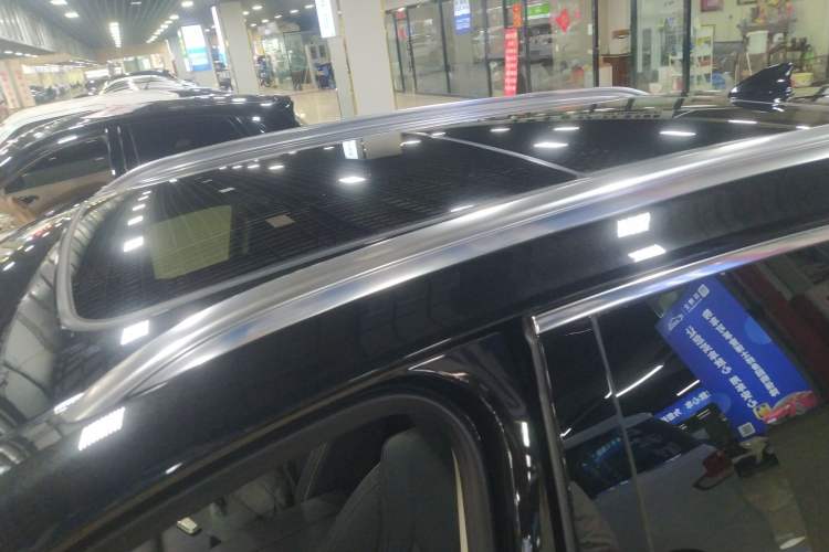 Used Buick Envision 2023 Encore S 552T Two-Wheel Drive Luxury Model
