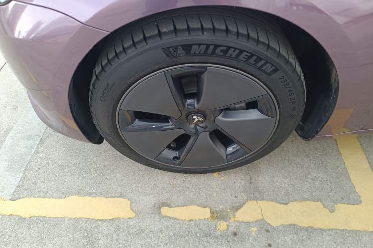 Used Tesla Model 3 2022 Rear-Wheel-Drive Version Left Front Wheel Hub