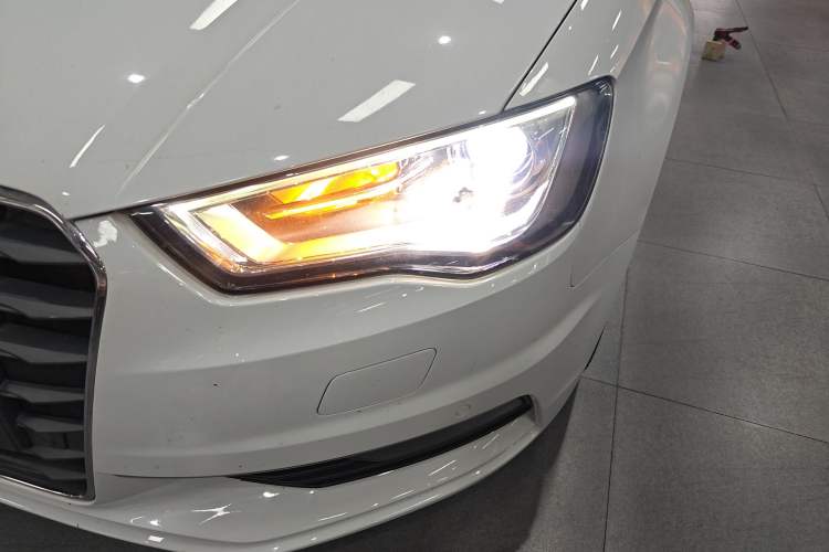 Used Audi A3 2015 Limousine 40 TFSI Automatic Comfort Model