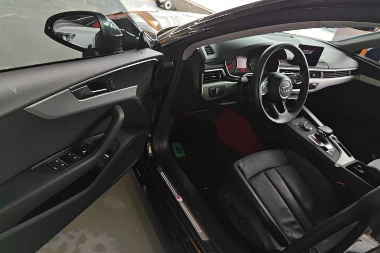 Used Audi A5 2017 Sportback 40 TFSI Fashion Model
