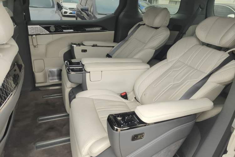 Used Zeekr 009 2022 WE Edition