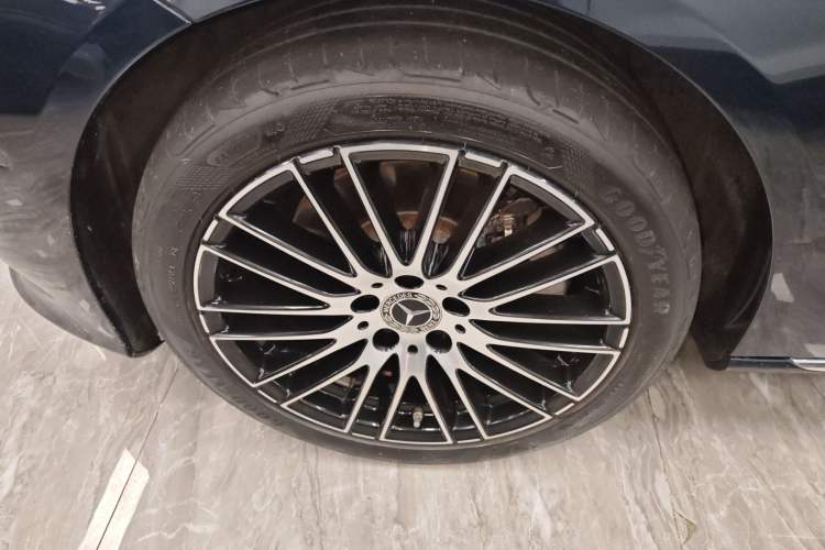 Used Mercedes-Benz C-Class 2022 Facelift C 260 L Left Front Wheel Hub