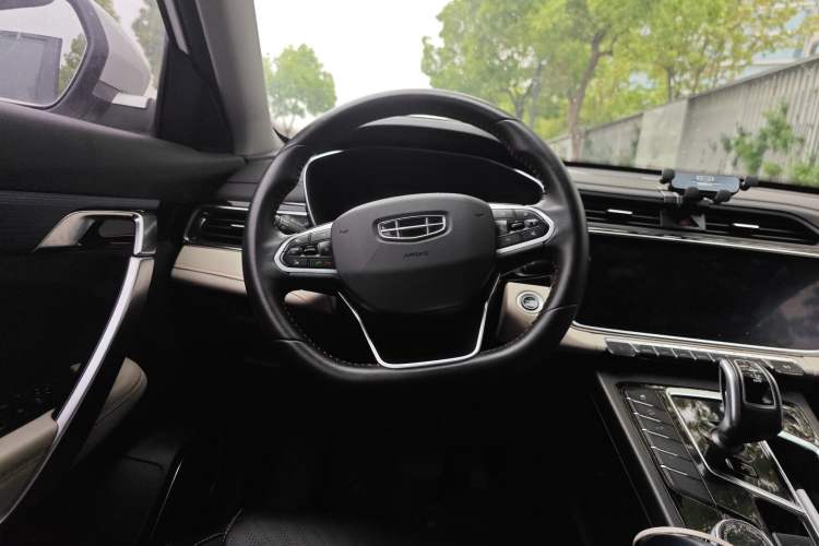 Used Geely Auto Emgrand X7 Sport 2022 Boyue X 1.8TD DCT ZhiZun Edition
