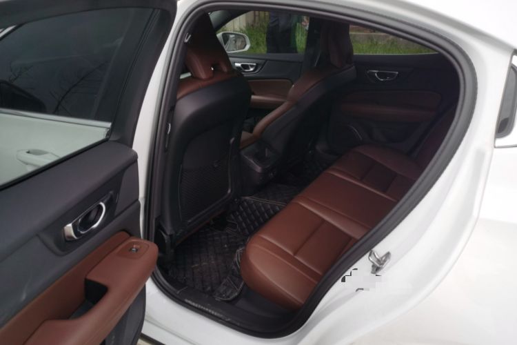 Used Volvo S60 2021 T4 Zhiyi Luxury Edition Left Rear Seat