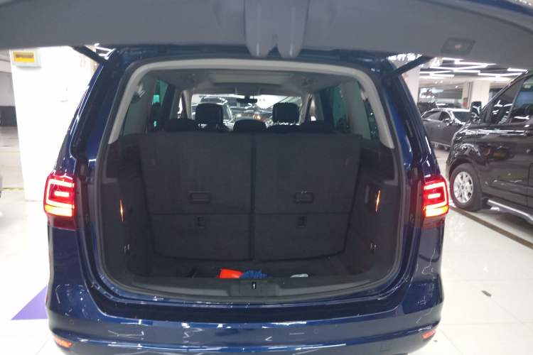 Used Volkswagen Sharan 2018 Revised Version 380TSI Comfort Edition 7-Seater
