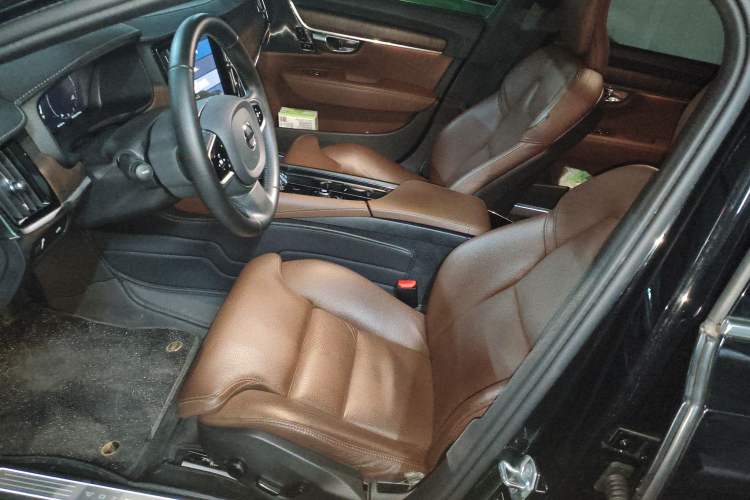 Used Volvo S90 2021 B5 Zhiyuan Luxury Edition
