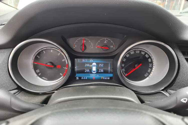 Used Buick Regal 2017 20T Elite Edition Instrument Cluster