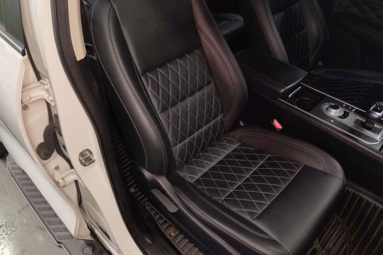 Used Great Wall Poer 2020 2.0T Automatic Diesel 2WD Comfort Edition GW4D20M
