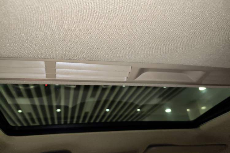 Used Mercedes-Benz M-Class 2015 ML 320 4MATIC