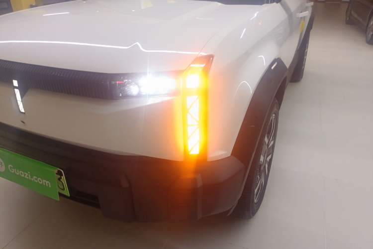 Used iCAR 03 2024 472km Four-Wheel Drive Long-Range Intelligent Advanced Version