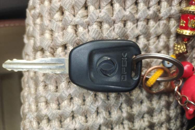 Used Dongfeng Fengon 360 2015 1.5L Manual Comfort 7-Seater China IV Standard