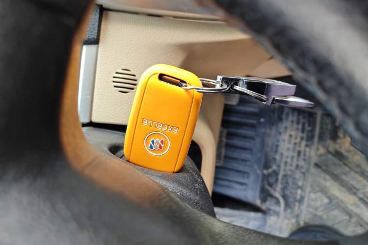 Used Buick Excelle 2013 1.5L Automatic Classic Model
