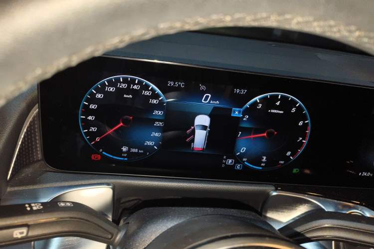 Used Mercedes-Benz GLB 2021 GLB 200 Dynamic Edition Instrument Cluster