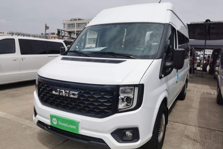 Used JMC Fushun 2023 2.0T Manual Mid-Drive Mid-Roof Commercial Multi-Purpose 7-Seater Passenger Vehicle