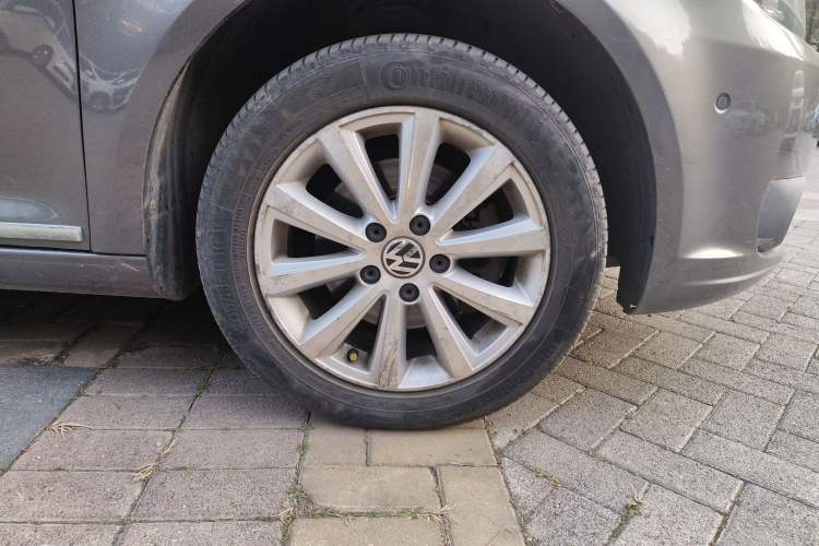 Used Volkswagen Touran 2013 1.4T DSG Crystal Edition 5-Seater