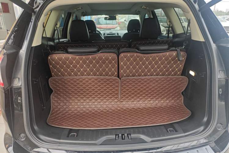 Used Ford Edge 2018 EcoBoost 245 Two-Wheel-Drive Titanium 7-Seater China V Standard
