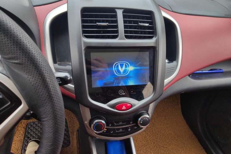 Used CHANGAN Benni 2014 1.4L IMT Luxury Model with Sunroof
