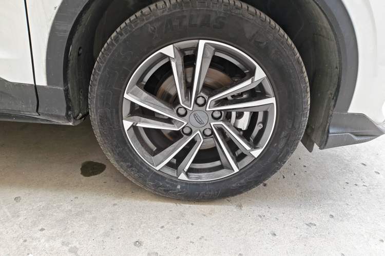 Used Geely Auto Coolray 2023 1.5T DCT Platinum Edition
