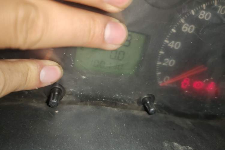 Used Ford Transit Custom 2016 2.4T Long-Wheelbase 6-Seater Mid-Roof Multi-Purpose Vehicle Odometer Close Up