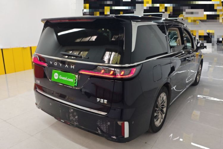 Used VOYAH Dream 2024 PHEV Ultra-Long Range Flagship Edition Rear Right 45 Deg