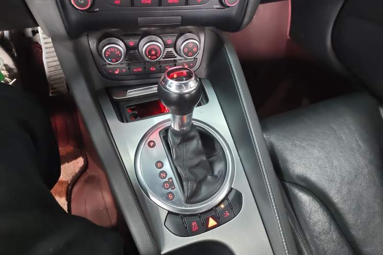 Used Audi TT 2011 TT Coupe 2.0 TFSI Gear Lever