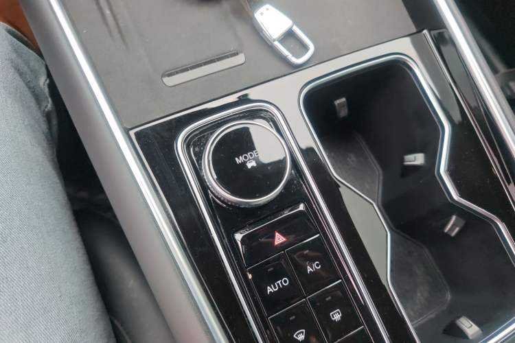 Used Chery Fengyun T9 2024 120 Long-Range Flagship Version 7 Seats Ternary Lithium