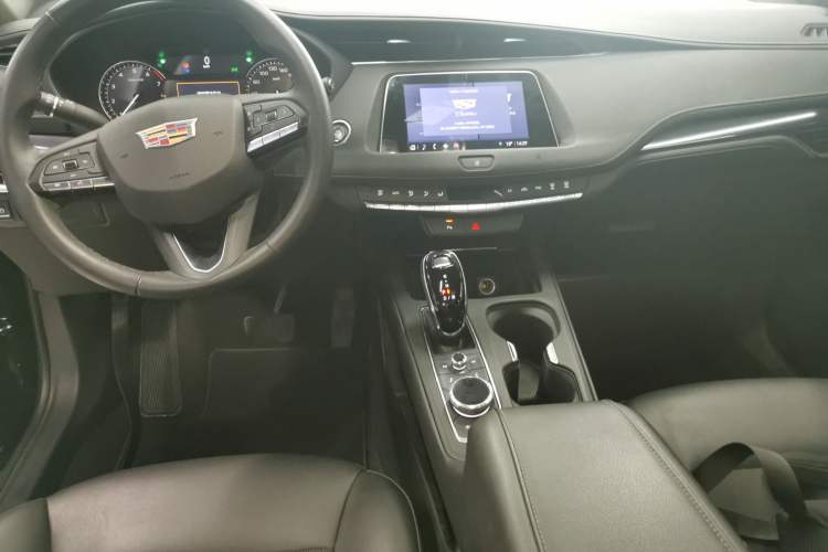 Used Cadillac XT4 2021 28T Two-Wheel Drive Tech Edition