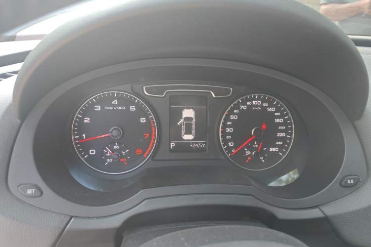 Used Audi Q3 2015 30 TFSI Comfort Model Instrument Cluster