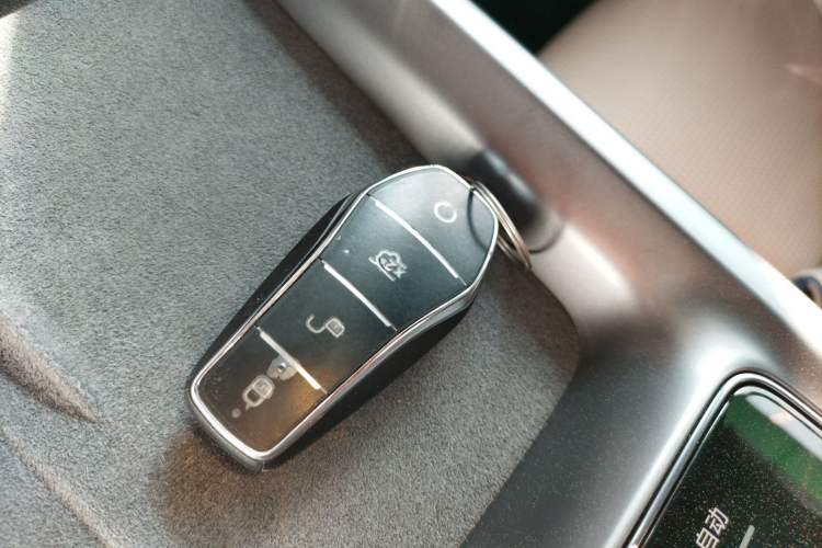 Used BYD Seal 2024 HONOR Edition DM-i 1.5L 121km Prestige Model Vehicle Key